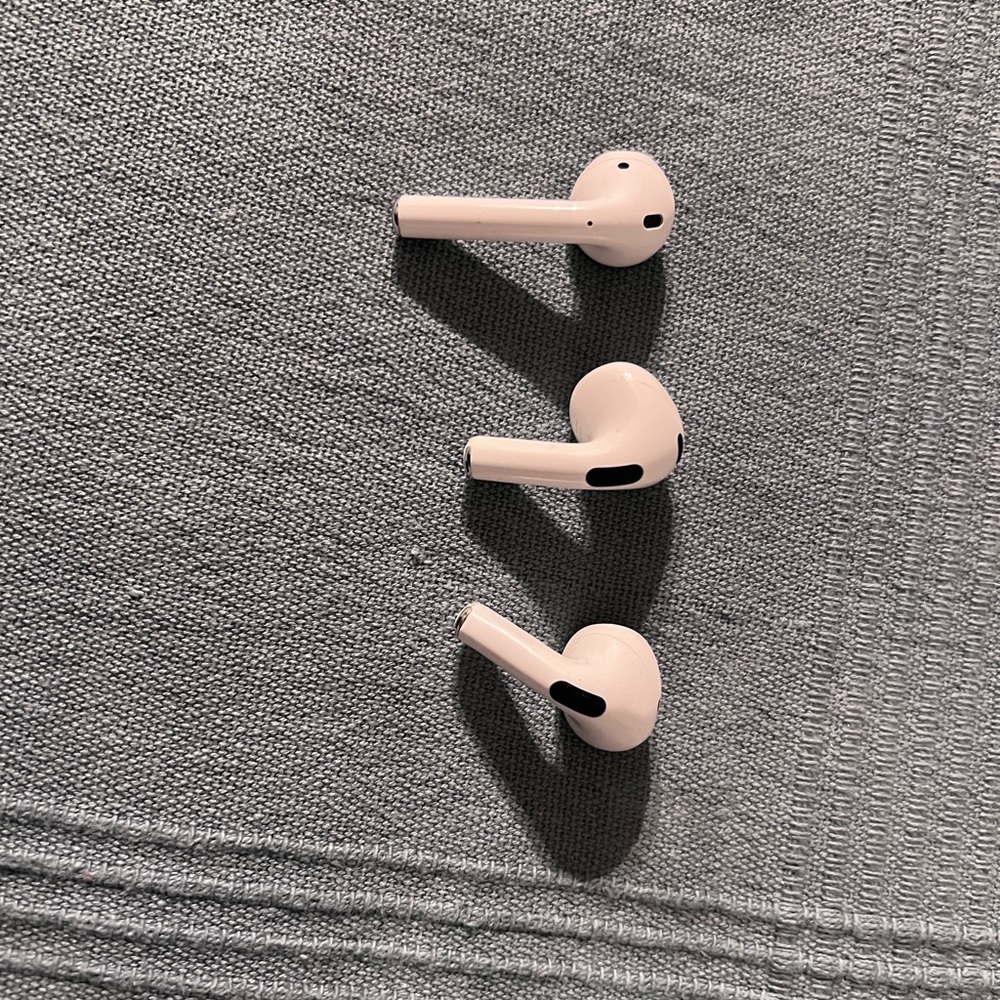 AirPods only left side and only gen 3 and gen 4 left